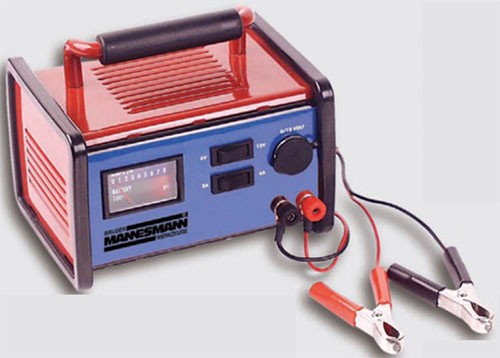 Br&uuml;der Mannesmann Batterie Ladeger&auml;t Auto Batterielader 6V & 12V